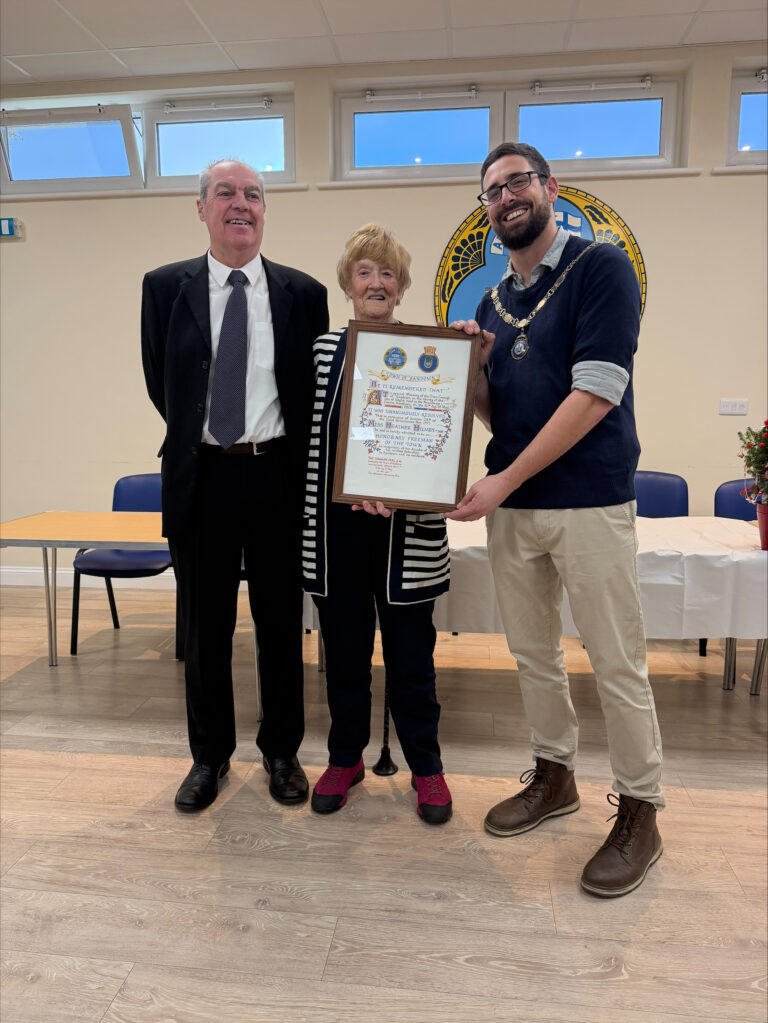 Heather Humby receiving the Freedom of Sandown with DDL Richard Priest and Mayor Alex Lightfoot.